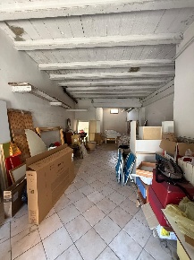 Foto Negozio a San Giuliano Terme Pontasserchio, Pappiana di 80 m²