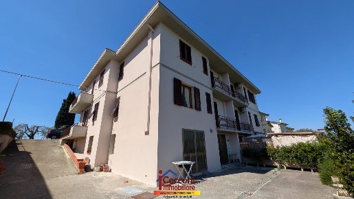 Foto Appartamento a Cerreto Guidi Fornace Torribina di 150 m² con 6 locali