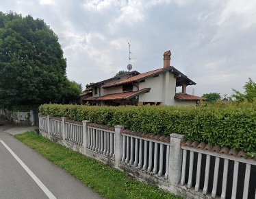 Foto Villa unifamiliare a Grezzago di 369 m² con 6 locali in vendita