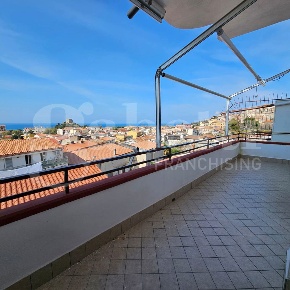 Foto Appartamento in Via Giuseppe Pezzotti 0, Scalea di 50 m² con 3 locali