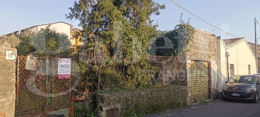 Foto Terreno residenziale in Via Regalotto 12, Pedara Centro di 835 m²