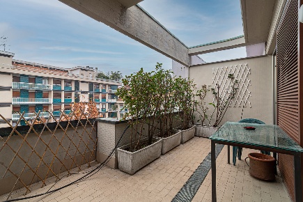 Foto Appartamento in Via Sacco 7, Milano Frua di 110 m² con 3 locali