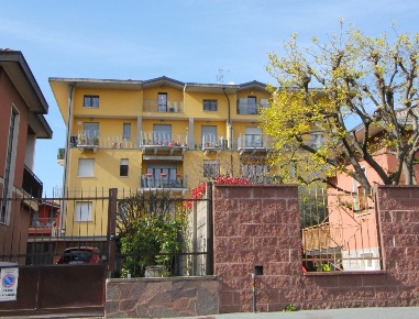 Foto Duplex in Via Amalfi 11, Legnano di 126 m² con 3 locali in vendita