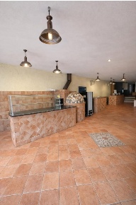 Foto Attività commerciale in Via Luigi Esposito SNC, Sant'Anastasia Centro