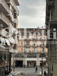 Foto Appartamento in Via Dante 0, Avellino di 240 m² con 8 locali