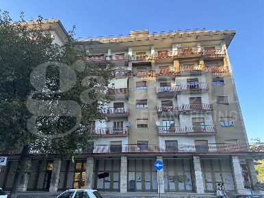Foto Ufficio in Via Pionati 0, Avellino Centro Storico di 690 m² in vendita