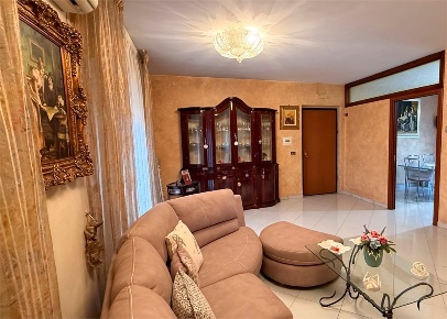 Foto Appartamento a Crispano di 110 m² con 3 locali in vendita