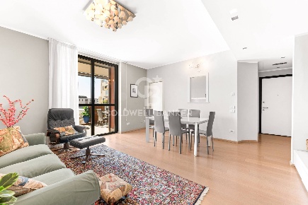 Foto Appartamento in Viale Legioni Romane, Milano Bande Nere di 122 m²