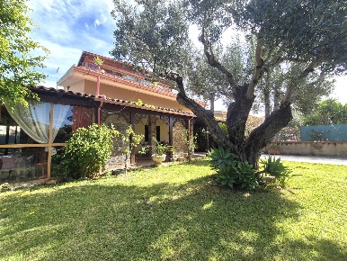 Foto Villa unifamiliare in Via Ulisse 102, Borgia Villaggio Le Roccelle