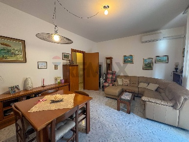 Foto Appartamento in Via Giacomo Matteotti 51, Arcisate Centro di 107 m²