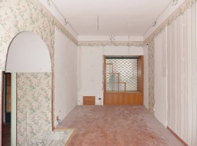 Foto Negozio in Corso Giuseppe Mazzini 154, Catanzaro Centro Storico