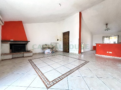 Foto Attico in via firenze, Santa Maria Capua Vetere di 95 m² con 4 locali