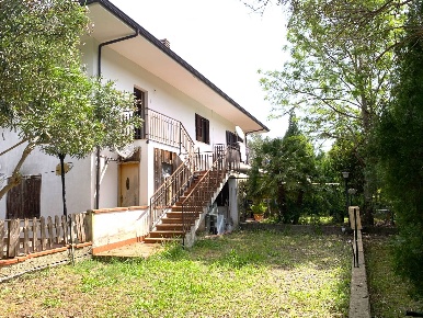 Foto Appartamento in via Aldo Moro snc, Settingiano di 75 m² con 2 locali