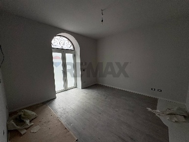 Foto Appartamento a Castelnuovo di Garfagnana Centro di 82 m² con 4 locali