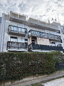 Foto Appartamento in via delle orchidee 8, Melilli Villasmundo di 130 m²