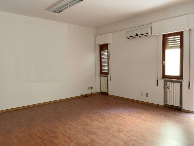 Foto Appartamento in viale Vincenzo De Filippis snc, Catanzaro di 140 m²