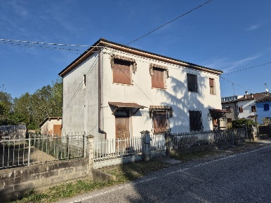 Foto Casa indipendente in Via Antonio E Nicolo' Beccari 48, Ferrara