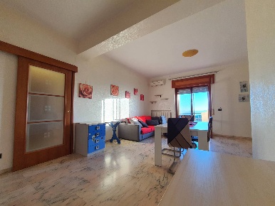 Foto Appartamento in viale Vincenzo De Filippis, Catanzaro di 80 m²