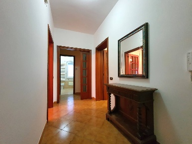 Foto Appartamento in viale degli Angioini, Catanzaro Sala di 100 m²