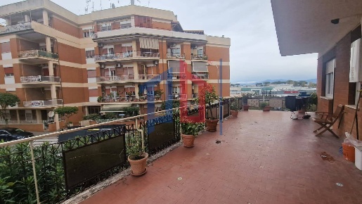 Foto Appartamento in viale dante alighieri 5, Pomezia Pomezia Centro