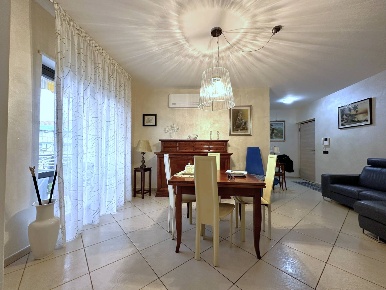 Foto Appartamento in Viale dei Feaci 67, Squillace Squillace Lido di 110 m²