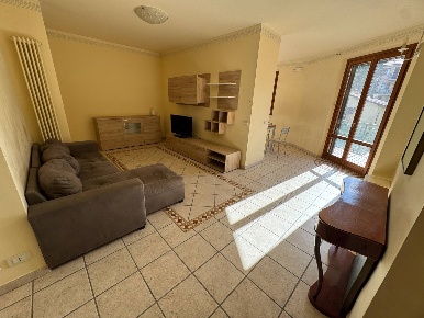 Foto Appartamento a Fermo Centro di 105 m² con 6 locali in vendita