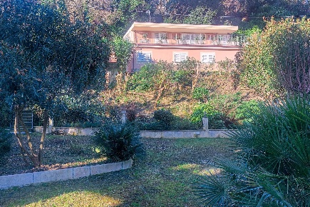 Foto Villa unifamiliare in Via Sanda 19, Celle Ligure Celle Ligure Pecorile