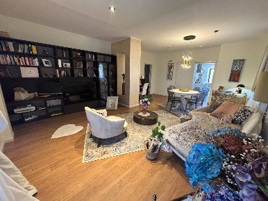 Foto Appartamento in contrada mezzanotte, Teramo di 203 m² con 7 locali