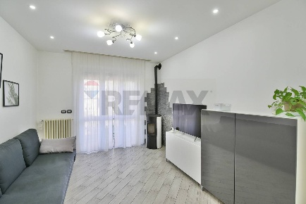 Foto Appartamento in Via Vincenzo Bellini 24, Barlassina di 95 m²