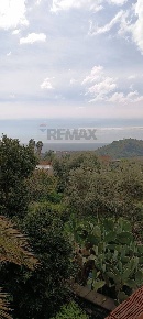 Foto Casa indipendente in Via Botte 56, Savoca di 70 m² con 4 locali