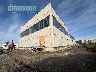 Foto Capannone industriale in Cascina Cervo, Arborio di 750 m² in vendita