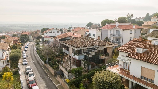 Foto Case semi ndipendenti in via dei pini 14, Montemarciano di 240 m²