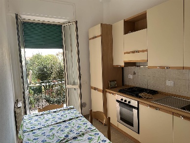 Foto Appartamento in Via Spalanzani, Firenze di 64 m² con 4 locali