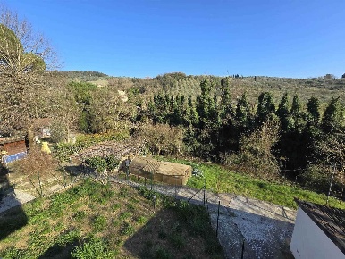 Foto Appartamento a Firenze Serpiolle di 90 m² con 4 locali in vendita