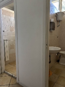 Foto Negozio in Via Orto de Luca  28, Manocalzati di 259 m² con 1 locali