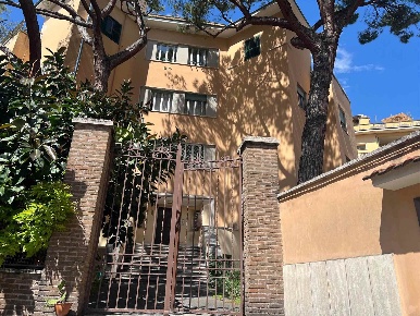 Foto Appartamento in via Girolamo Dandini 16, Roma San Saba - Caracalla