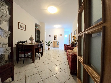 Foto Appartamento in Via Casa di Giacomo  1, Salerno Ogliara di 100 m²
