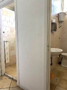 Foto Negozio in Via Orto de Luca 28-24, Manocalzati di 300 m² con 2 locali