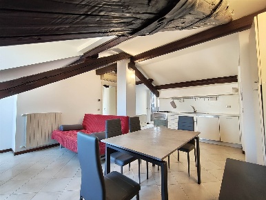 Foto Appartamento in Viale Sondrio 3, Milano Isola di 61 m² con 3 locali