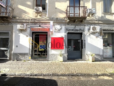 Foto Locale commerciale in Via Tommaso Gullì 9, Catanzaro Catanzaro Lido