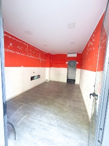 Foto Locale commerciale in Corso Sardegna 264, Genova Marassi di 30 m²