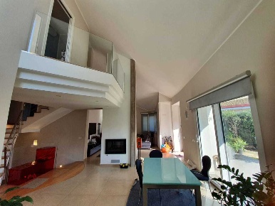 Foto Villa unifamiliare in Viale dell'Olimpo 49, Palermo Partanna di 300 m²