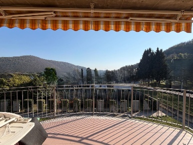 Foto Appartamento in Via Torino, Botticino Centro di 98 m² con 3 locali