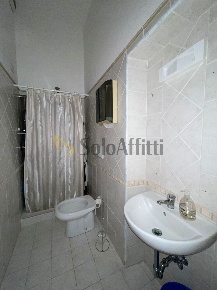 Foto Ufficio in Via Antonio Gramsci, Anzio Centro Storico di 60 m²