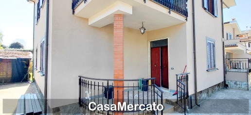 Foto Appartamento in Viale dei Pini, Monte Compatri Molara di 95 m²