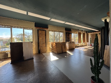 Foto Ufficio in Via Indipendenza, Crema di 223 m² con 4 locali in vendita