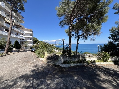 Foto Appartamento in Via San Martino, Stalettì Copanello di 65 m²