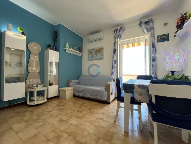 Foto Appartamento in Via San Martino, Stalettì Copanello di 65 m²