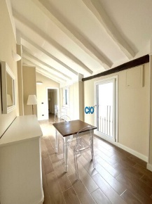 Foto Appartamento a Bologna Santo Stefano di 70 m² con 3 locali in vendita