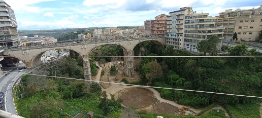 Foto Appartamento a Ragusa di 175 m² con 7 locali in vendita